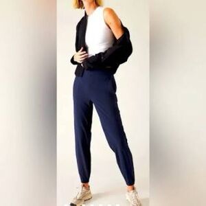 Navy Athleta Brooklyn Jogger Pants